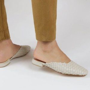 LOQ Galia leather woven slide